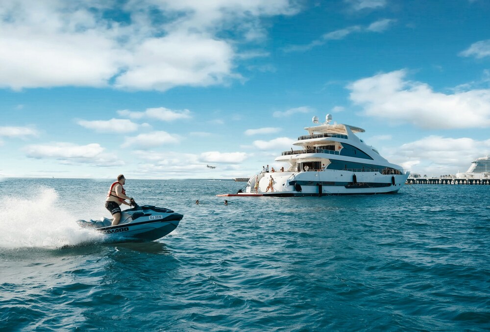 دراجة مائية متعددة الاستخدامات تخدم أهدافًا متنوعة بفخامة لا يُعلى عليها – المصدر: Unsplash