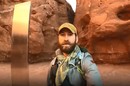 بعد أن حيرت الملايين حول العالم ..حل لغز الأعمدة المعدنية الغامضة