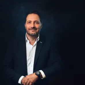 جوليان تورنار الرئيس التنفيذي لـHublot: الفخامة موقف لا مظهر.. والساعة رمز لإنجاز شخصي واعتزاز بالهوية