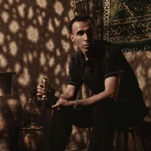 في شهر الوطن والإنجاز..  الحكم الدولي خالد الطريس يتصدر غلاف «الرجل»