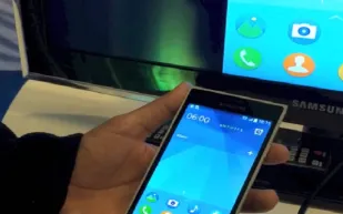 روسيا أول بلد يباع فيه هاتف "سامسونغ زيت"