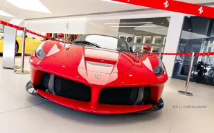 بالصور :أول لافيراري يملكها إماراتي تظهر في دبي