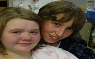 أصغر والدين بريطانيين في الـ 12 و13 من العمر  