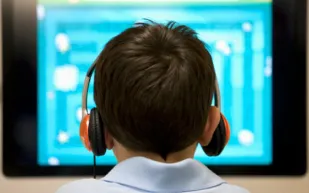 حرمته من اللعب فحرمها من الأمومة !   