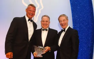 جيمس هوجن،الرئيس التنفيذي في الاتحاد للطيران، ينضم إلى قاعة المشاهير لقطاع السفر والضيافة البريطاني