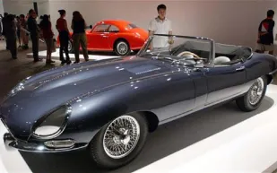 قيمة جاكوار " القديمة الحديثة" تتجاوز المليون يورو