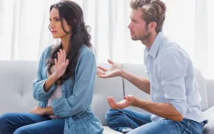 الاسباب الخفية وراء فتور مشاعر الرجل بعد الزواج