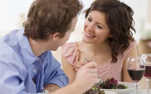 عزيزي الرجل...اليك اهم ١٢ نصيحة لتكون جذاباً في عيون النساء 