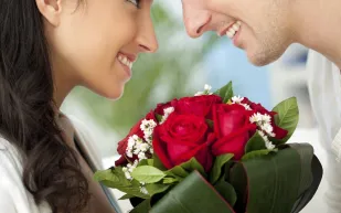 7 فوائد للمعانقة من الناحية الصحيّة والنفسيّة!