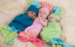 بالصور: أمريكية تلدّ عروس البحر