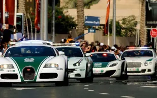 العالم على موعد مع أغلى و أفضل موكب للسيارات الفارهة فى دبى 