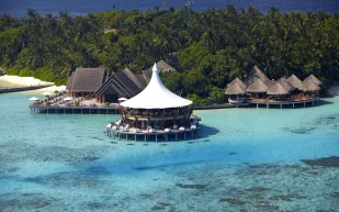 نظرة على منتجع ’باروس المالديف‘ الفاخر 