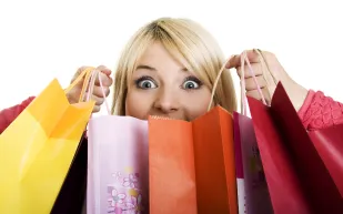 دراسة...النساء وراء 80% من الإنفاق على التسوق في دبي