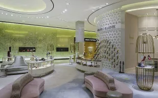 ليڤيل دبي يحظى بلقب "بائع التجزئة لهذا العام"