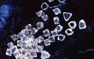 بالصور...تعرف على أغلى المواد في الكون