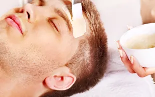 حافظ على نضارة بشرتك... في بضع دقائق!