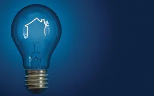 دراسة أمريكية تحذر الرجال من تناول الطعام تحت الضوء الأزرق