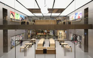 مبنى متجر أبل تحفة إسطانبول الجديدة ينال جائزة التميز الهندسي