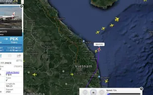 العثور على أجزاء يشتبه انها للطائرة الماليزية المفقودة