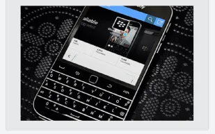 خطأ فادح من حساب بلاكبيري على تويتر بنشره تغريدة عبر هاتف ايفون