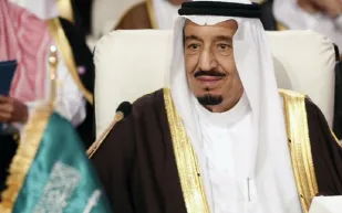 ما هي التحديات الداخلية والخارجية التي تنتظر ملك السعودية الجديد؟