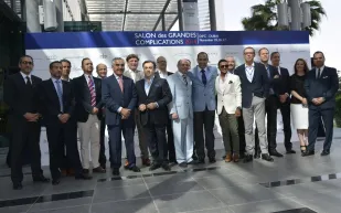 بحضور كبار المصنعين دبي تحتضن اول صالون للساعات الفاخرة