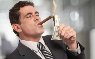 كيف ينفق أثرياء العالم أموالهم الطائلة