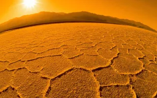 من هم الـ100 المسافرون للمريخ بلا عودة