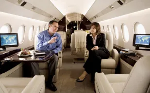 طائرات الأثرياء ترفع الكثافة المرورية بمطارات بريطانيا