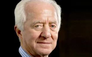 صاحب شركة يهدي موظفيه 9 ملايين يورو بمناسبة بلوغه الثمانين