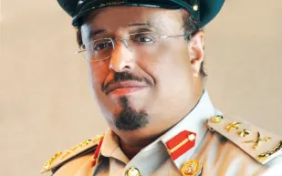 حلول من ضاحي خلفان لإخراج طفلة سعودية من بئر