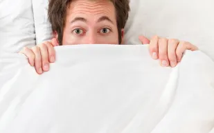 دراسة: كوابيس الرجال تتعلق بالخيانة أما النساء بالحروب