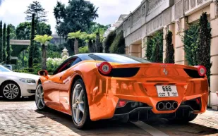 هل يجب عليك دفع ضرائب إذا شحنت سيارتك من الإمارات إلى بريطانيا؟