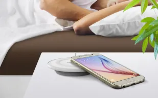 بالصور: آيفون 6 , غالاكسي إس 6,  أيهما الأفضل؟