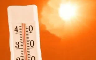 نصائح وإرشادات للتعامل مع درجات الحرارة في الإمارات