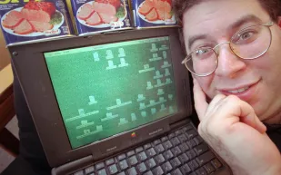 ملك البريد المزعج يدخل السجن لارساله 27 مليون رسالة على الفيسبوك