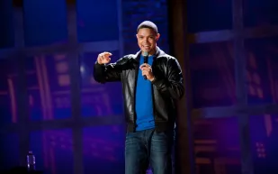 مهرجان دبي للكوميديا يستضيف دايف شابيل وتريفور نواه