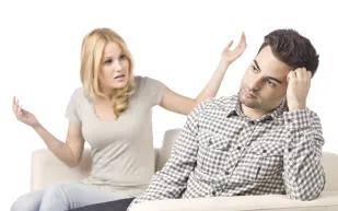 7 مؤشرات على أن عملك يدمر حياتك الزوجية