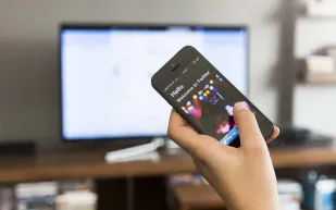 مشاهدة التلفاز 5 ساعات تسبب الوفاة