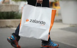 لاجئون احتالوا على "تسالاندو" بـ 180 ألف يورو