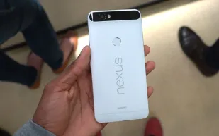 أفضل هاتف أندرويد في السوق حالياً؟!