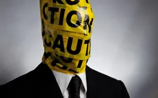 8 اشخاص يسمّمون حياتك ... انتبه منهم  