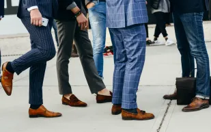 حذاؤك محطّ نظرها... فتجنب هذه الاخطاء!