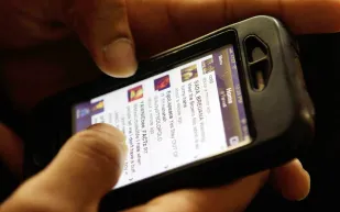 إلى جميع مستخدمي "Iphone": هذا الموقع سيعطِّل هاتفكم