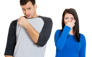 عزيزي الرجل: طرق سهلة للتخلص من رائحة الجسم