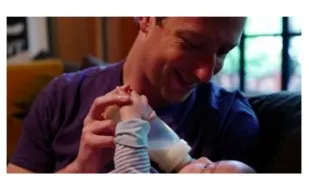 صورة جديدة للاب العطوف..مارك زوكربيرغ