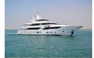 بالصور...يخت فاخر بسعر 88 مليون درهم في دبي