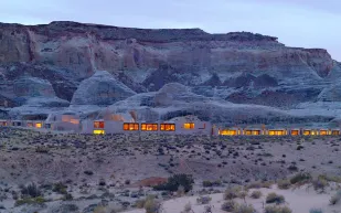 فندق امانغيري الفخامة في قلب الصحراء