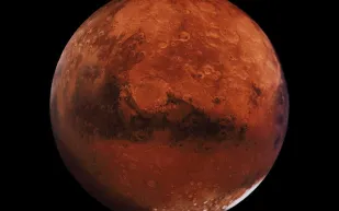 كوكب المريخ في أقرب موقع له من الأرض منذ 11 عاما
