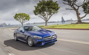 مرسيدس-بنز "إس إل": اسطورية رشيقة في حلة جديدة